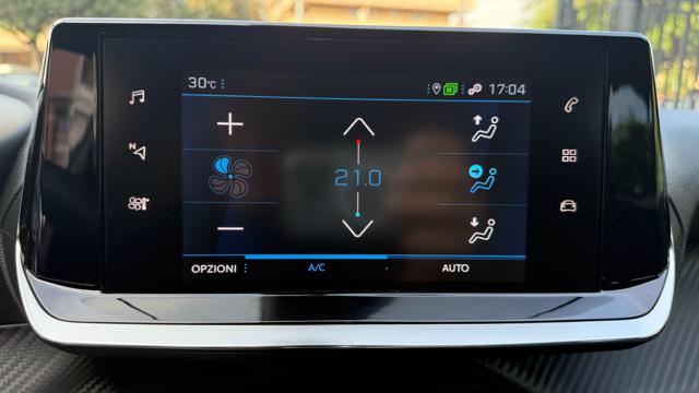 PEUGEOT 2008 usata, con USB
