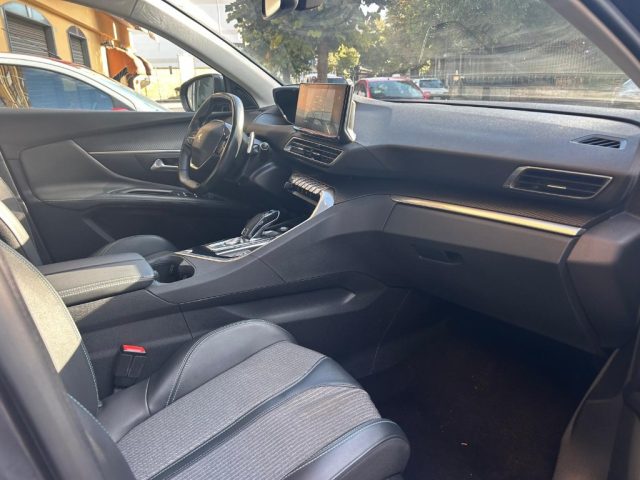 PEUGEOT 3008 usata, con Chiusura centralizzata