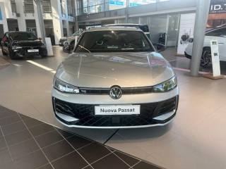 VOLKSWAGEN Passat usata, con Airbag