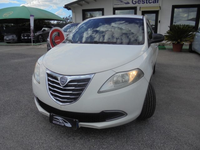 LANCIA Ypsilon usata, con Autoradio