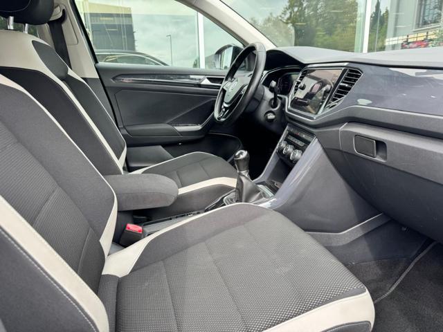 VOLKSWAGEN T-Roc usata, con Autoradio