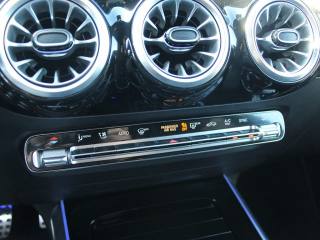 MERCEDES-BENZ B 180 usata, con Sensori di parcheggio anteriori