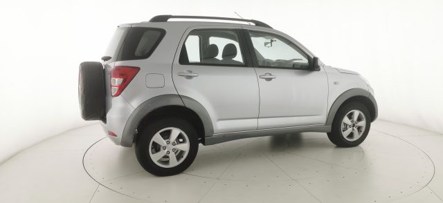 DAIHATSU Terios usata 25