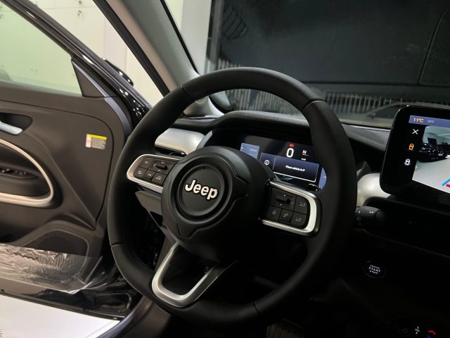 JEEP Avenger usata, con Autoradio digitale