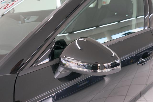 AUDI A4 usata, con Leve al volante