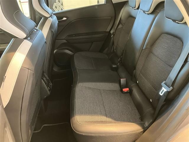 RENAULT Captur usata, con USB