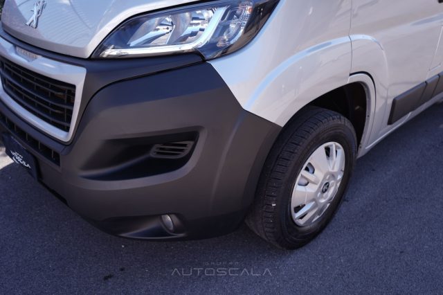 PEUGEOT Boxer usata, con Vetri oscurati
