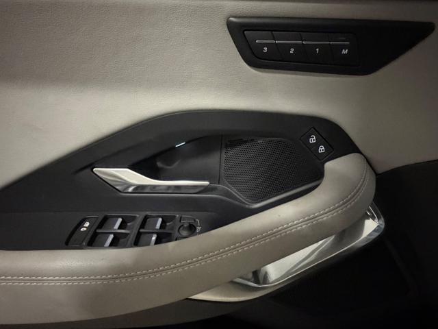 JAGUAR E-Pace usata, con Park Distance Control