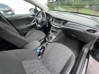 OPEL Astra usata, con Touch screen