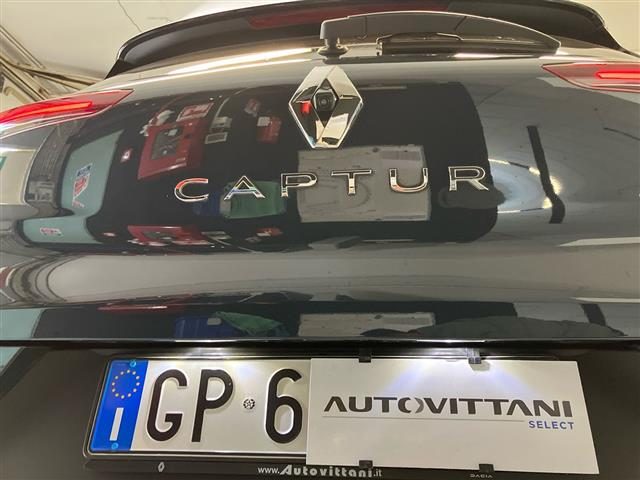 RENAULT Captur usata, con Isofix