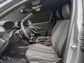 PEUGEOT 2008 usata, con Sedile posteriore sdoppiato