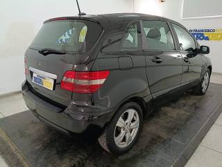 MERCEDES-BENZ B 180 usata, con Servosterzo