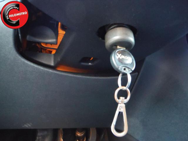 PEUGEOT 2008 usata, con Park Distance Control