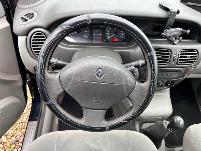 RENAULT Scenic usata 51