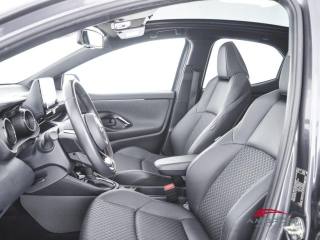 TOYOTA Yaris usata 8