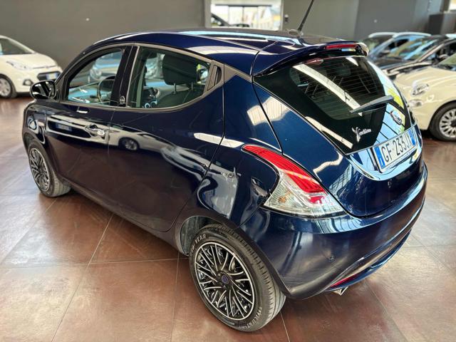LANCIA Ypsilon usata, con Fendinebbia