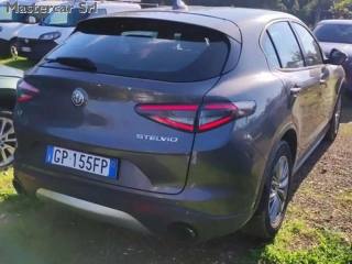 ALFA ROMEO Stelvio usata, con Alzacristalli elettrici