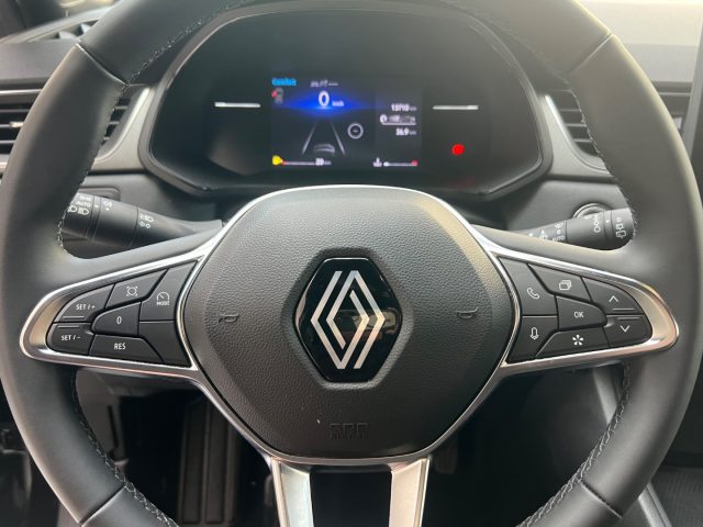 RENAULT Captur usata, con Sistema di navigazione