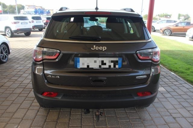 JEEP Compass usata, con Autoradio