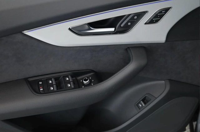 AUDI Q7 usata, con Sistema di navigazione