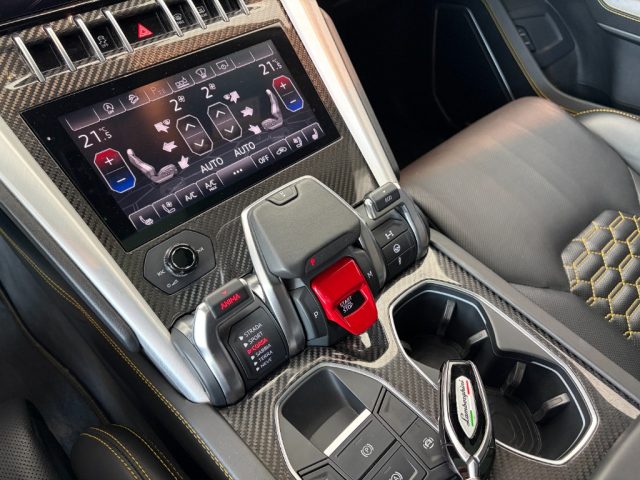 LAMBORGHINI Urus usata, con Controllo automatico clima