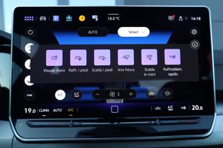 VOLKSWAGEN Golf usata, con Vivavoce