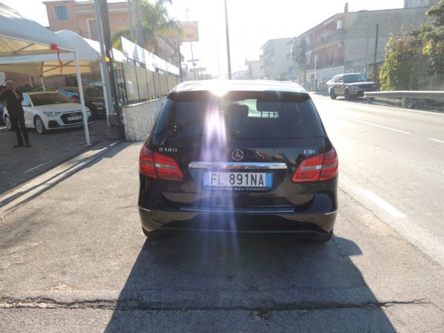MERCEDES-BENZ B 180 usata, con Cerchi in lega