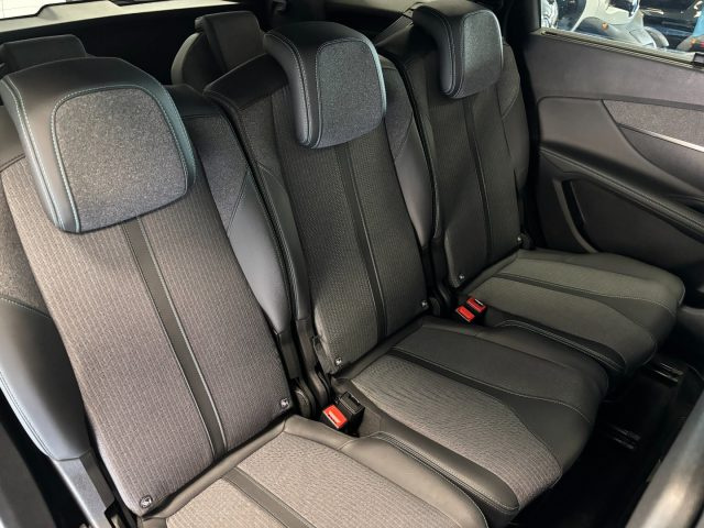 PEUGEOT 5008 usata, con Cronologia tagliandi