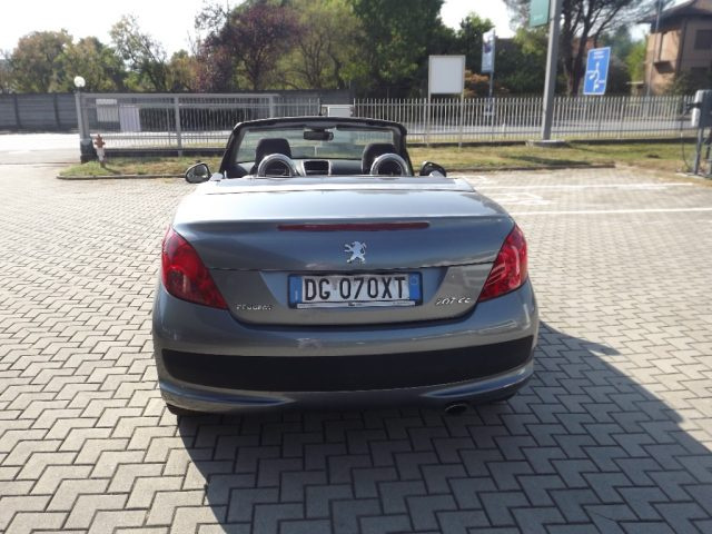 PEUGEOT 207 usata, con Autoradio