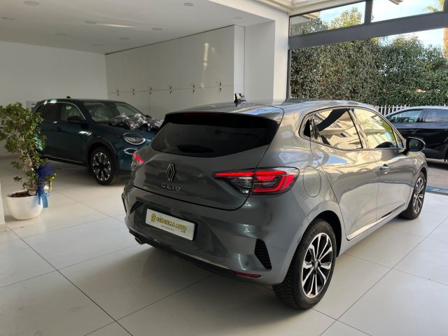RENAULT Clio usata, con Controllo automatico clima