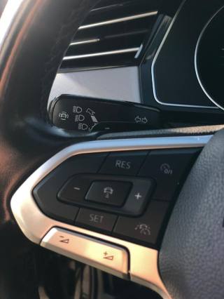 VOLKSWAGEN Passat Variant usata, con Volante in pelle