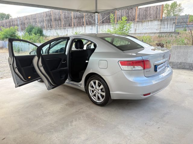 TOYOTA Avensis usata 43