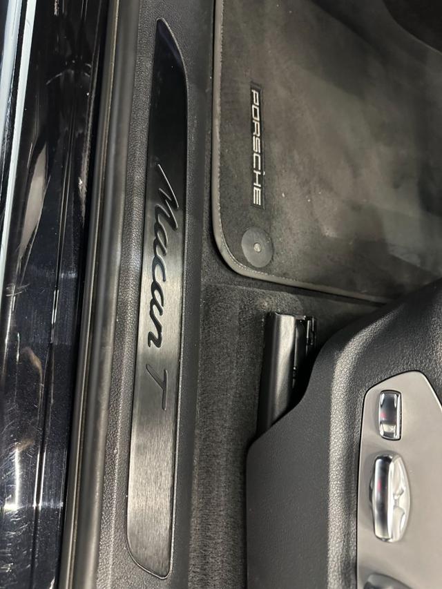PORSCHE Macan usata, con Sedile posteriore sdoppiato