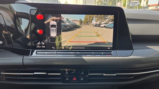 VOLKSWAGEN Golf usata, con Sensori di parcheggio anteriori
