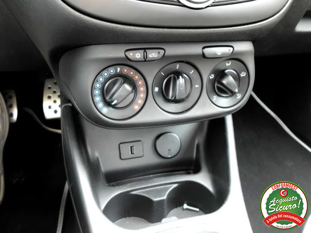 OPEL Corsa usata, con Volante multifunzione