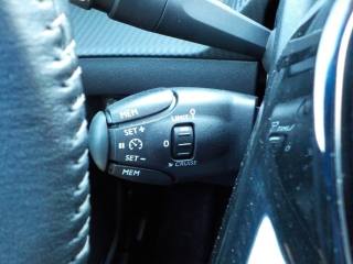 PEUGEOT 2008 usata, con Android Auto