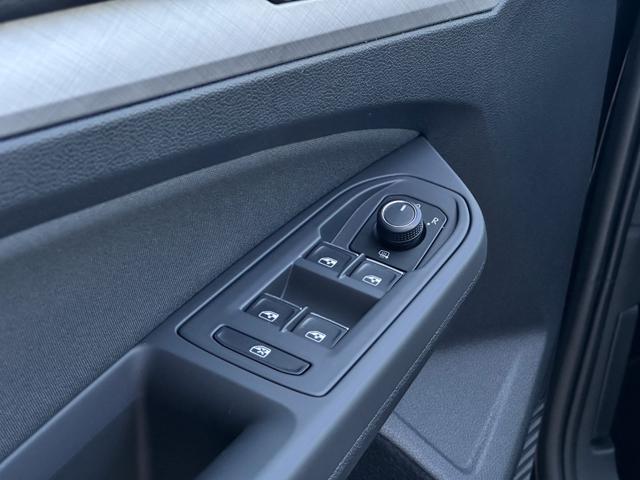 VOLKSWAGEN Golf usata, con Vivavoce
