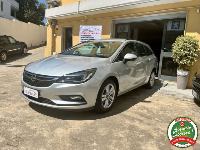 OPEL Astra usata, con Autoradio