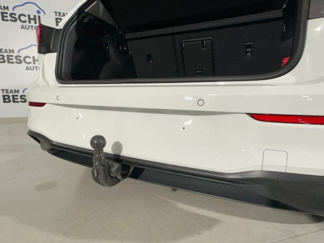 VOLKSWAGEN Golf usata, con Autoradio