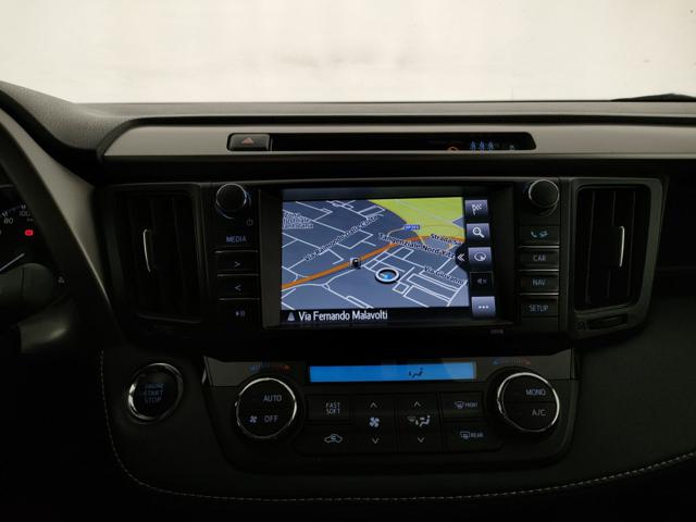TOYOTA RAV 4 usata, con Park Distance Control
