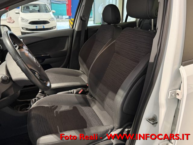 OPEL Corsa usata, con Autoradio