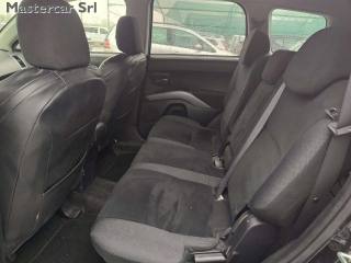 MITSUBISHI Outlander usata, con Autoradio