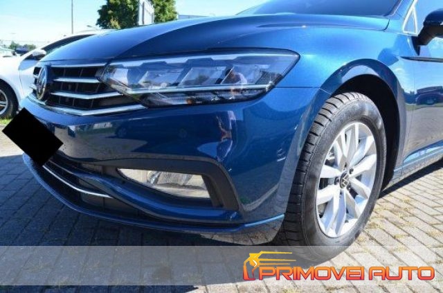 VOLKSWAGEN Passat Variant usata, con Sistema di navigazione