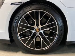 PORSCHE Taycan usata, con Boardcomputer