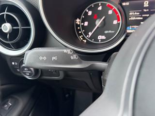 ALFA ROMEO Stelvio usata, con Sensori di parcheggio anteriori