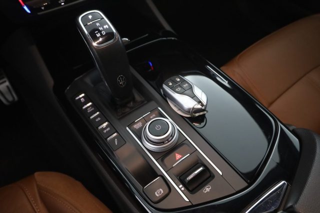 MASERATI Levante usata 13