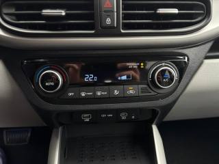 HYUNDAI i10 usata, con Touch screen