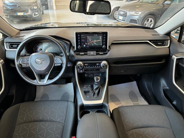 TOYOTA RAV 4 MY23 usata, con Controllo automatico clima