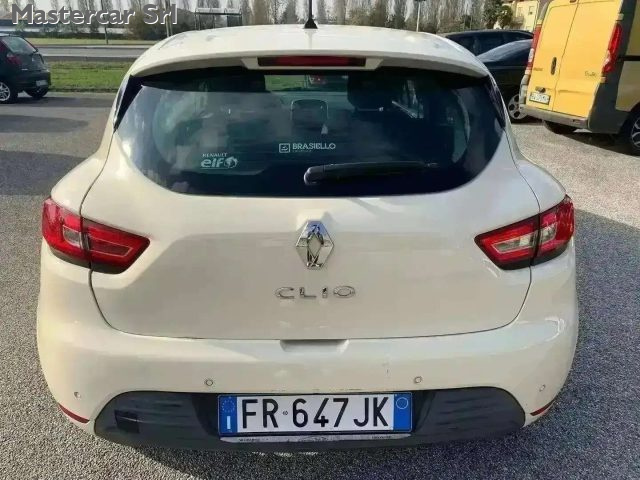 RENAULT Clio usata, con Autoradio
