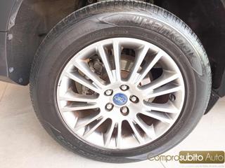 FORD Kuga usata, con Specchietti laterali elettrici